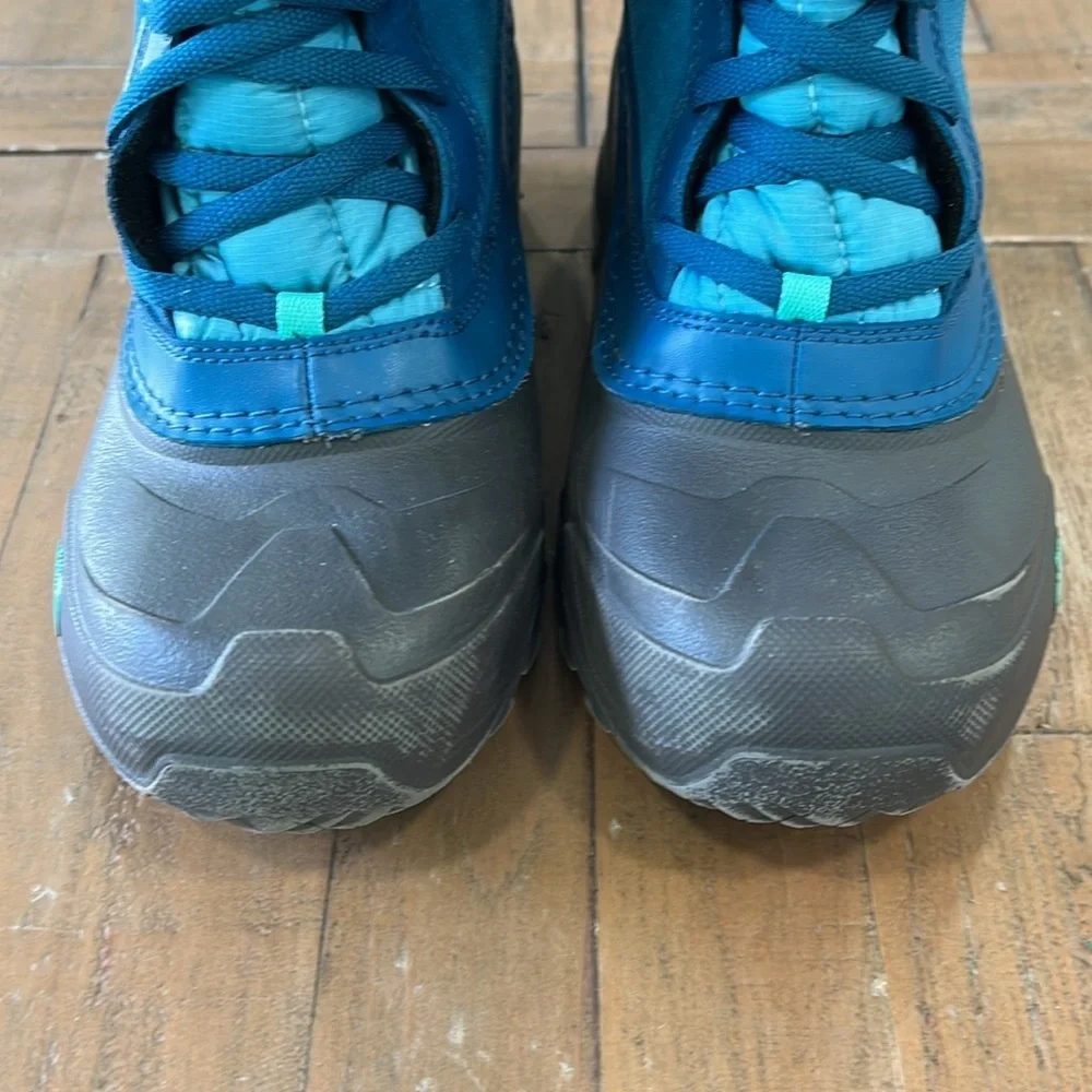 North face shellista thermoball mid lace snow boots